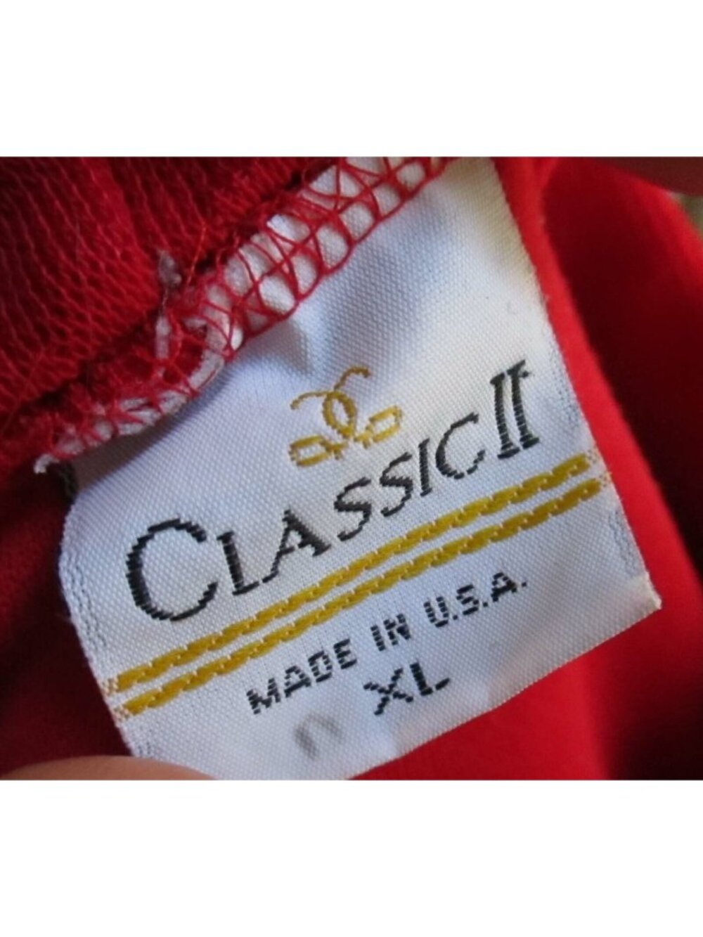 XL Vintage 1990's Men's T-shirt MOCK TURTLENECK SINGLE STITCH RED LS T-shirt USA